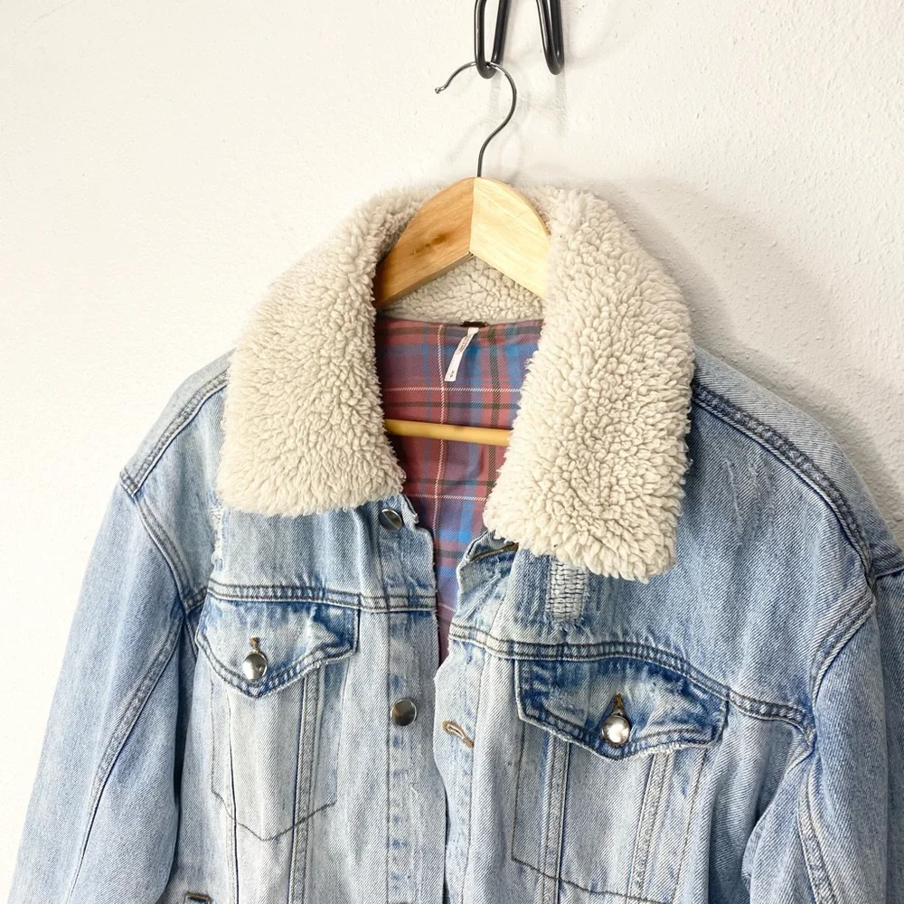 Free People Plaid Lined Sherpa Trucker Jacket Small - Picture 7 of 9